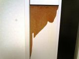 「ドアの塗装のはがれをなおしたい」についての画像