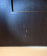 「木製ドアの穴補修」についての画像