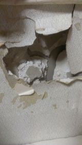 「洋室の穴修繕と壁紙張替えと防音」についての画像