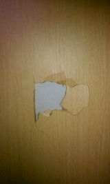 「ドアの穴を修理」についての画像