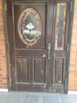 「木製輸入玄関ドアの塗装」についての画像