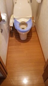 「トイレの床の変色」についての画像
