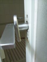 「風呂場のドアの取っ手修理」についての画像