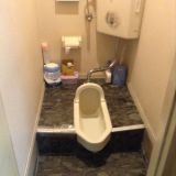 「プレハブアパート、1階和式トイレ（125×78センチ）を洋式に」についての画像