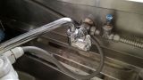 「屋外給湯器から台所への分岐配管」についての画像