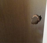 「ドアの穴補修と襖の張り替え」についての画像