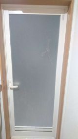 「浴室ドアのアクリル板交換費用について」についての画像