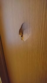 「2階の子供部屋のドアの修理をしたい」についての画像