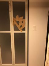 「浴室中折れドアのアクリル板の修理」についての画像