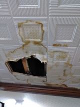 「天井の穴の修繕と原因解明。あと部屋の壁についたカビ除去」についての画像