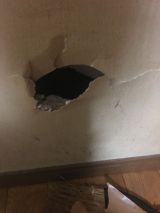 「キッチンの壁に空いた穴（横幅20㎝×縦幅5㎝）を修理したい」についての画像