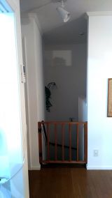 「階段の２階側にドアを新規設置」についての画像