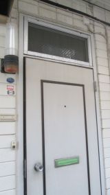 「玄関ドア（幅81㎝高さ202㎝）交換、ドア枠下部の補修」についての画像