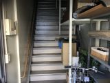 「事務所と階段のクッションフロア張替え（重ね張り）」についての画像