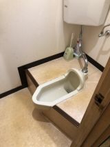 「和式トイレから洋式トイレに交換（縦1410㎜横870㎜段差300㎜）」についての画像