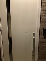 「玄関ドア（外側）の凹み（1～2センチが2ヶ所）修理」についての画像