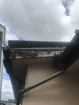 「屋根のトタンが風で飛びそう」についての画像