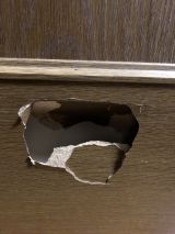 「室内ドアの穴の補修、修理をしてほしい」についての画像