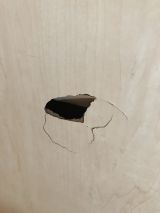 「室内扉の穴（大きさ5×3周りに亀裂が8×7ほど）の修理」についての画像