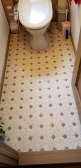 「一階と二階のトイレの床の張り替え（100㎝×200㎝位）」についての画像