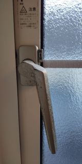 「お風呂のドアと窓の修理」についての画像