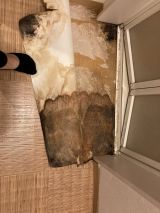 「脱衣所の床、柱の腐り」についての画像