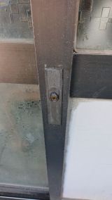 「玄関引き戸の修理（鍵穴）」についての画像