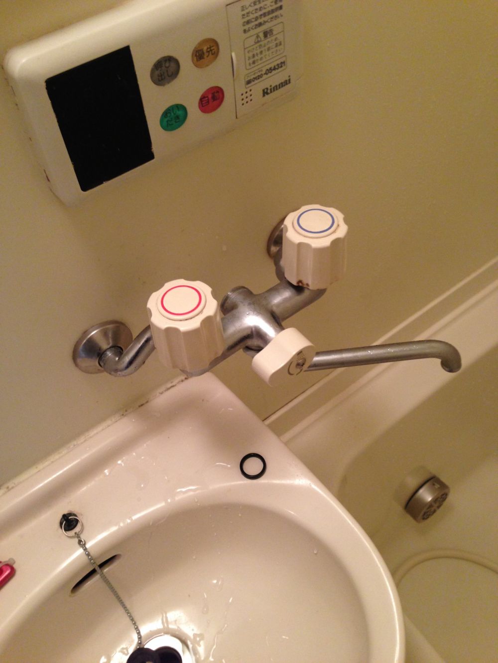 浴室混合水栓の水漏れ修理
