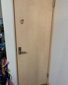 ドア・引戸の穴補修