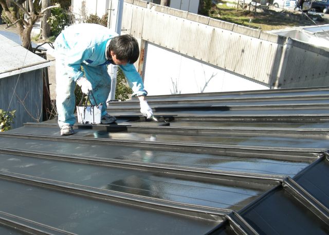 屋根の塗装メンテナンス